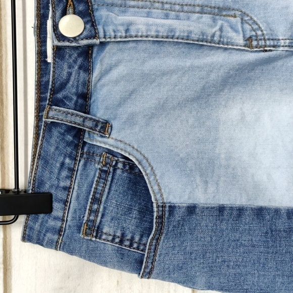 Skylar & Jade Two Tone Denim Mini Skirt, Size 26 - Picture 2 of 10